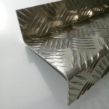 Z-Profil aus Alu Riffelblech Quintett 5/6,5 mm