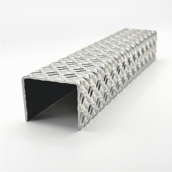 Aluminium Riffelblech | Gerstenkorn | 1,5/2,0mm | Ultra-Rutschfest | U-Profil Aluminium Riffelblech | Gerstenkorn | 1,5/2,0mm | Ultra-Rutschfest | U-Profil