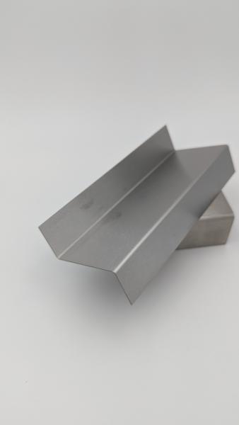 Z-Profil aus Alu RAL 9016 1,5 mm stark verkehrsweiß Z-Profil aus Alu RAL 9016 1,5 mm stark verkehrsweiß